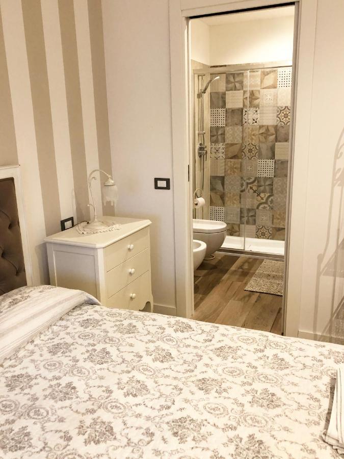 La Rosa Bianca Bed & Breakfast Rozzano Bagian luar foto